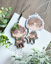 Load image into Gallery viewer, Plant Friend Joon Wooden Charm