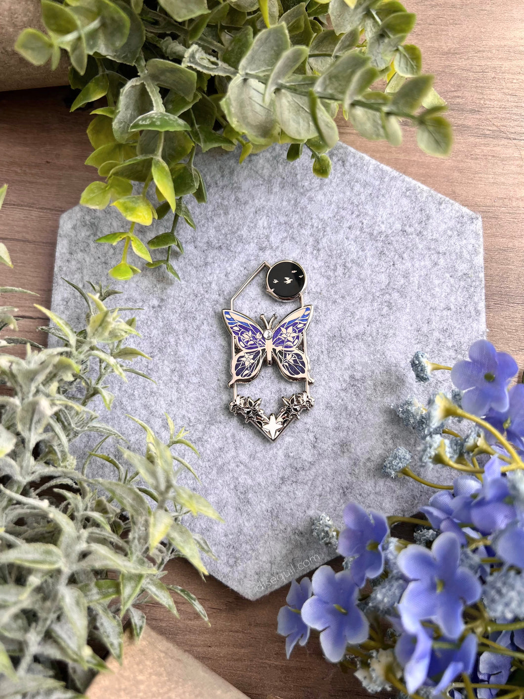 The Name Chapter : Freefall Enamel Pin