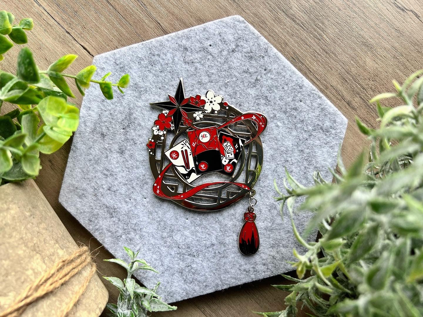 PRE-ORDER ] SKZ TOUR PIN – disequil